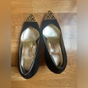 Beautiful black heels- hardly worn. Selling it as it’s too narrow for me.